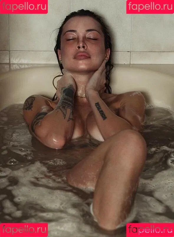 Valentina Rapisarda Onlyfans Photo Gallery 