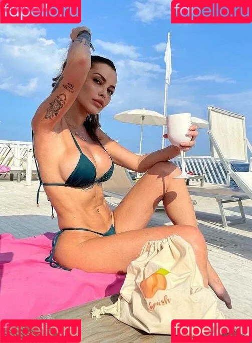 Valentina Rapisarda Onlyfans Photo Gallery 