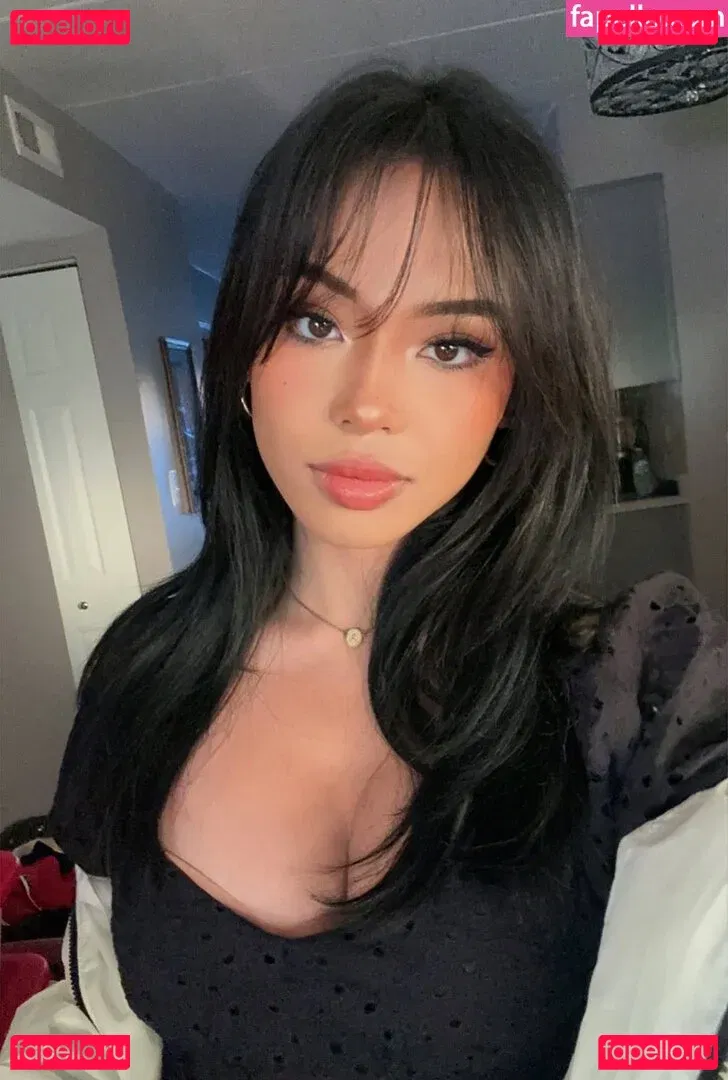 Arienne Monteclar Onlyfans Photo Gallery 