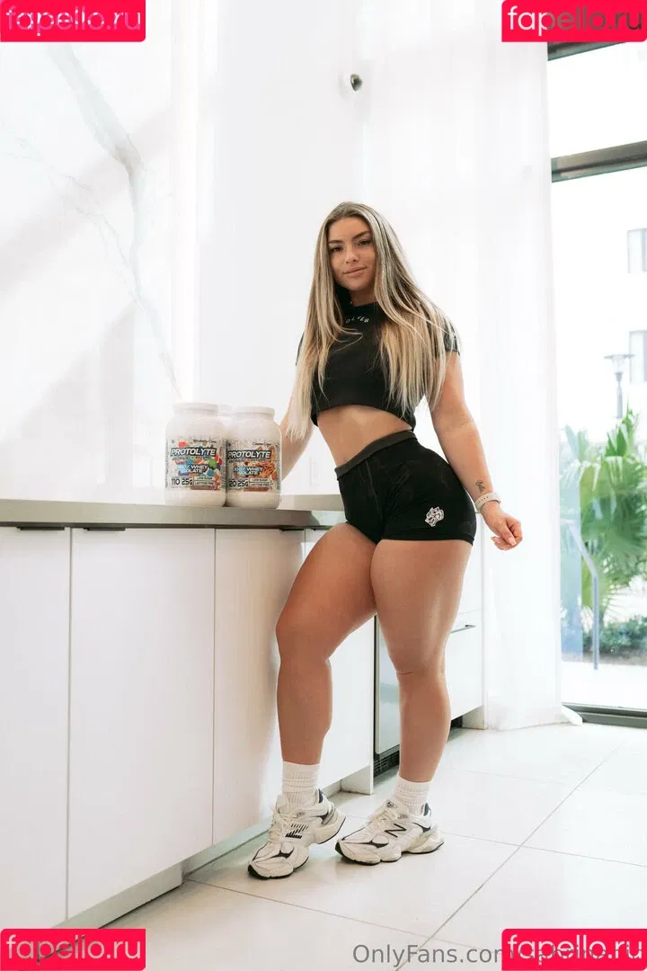 Sabrina Nic Onlyfans Photo Gallery 