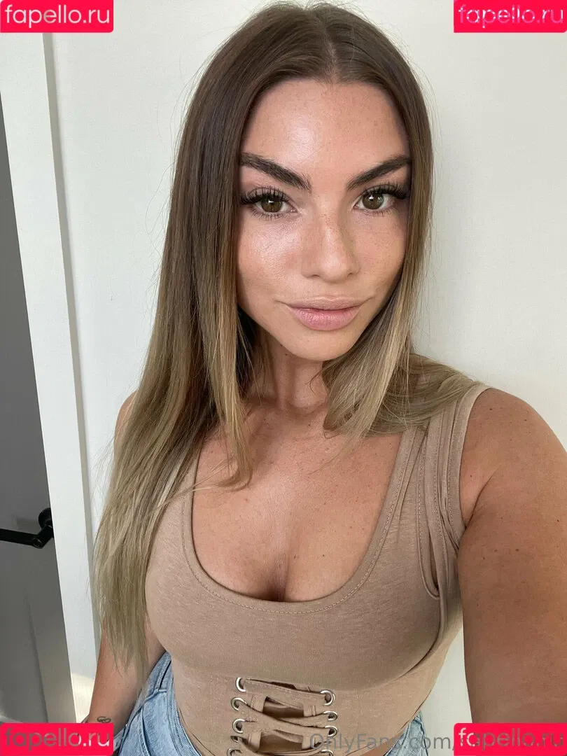 Sabrina Nic Onlyfans Photo Gallery 