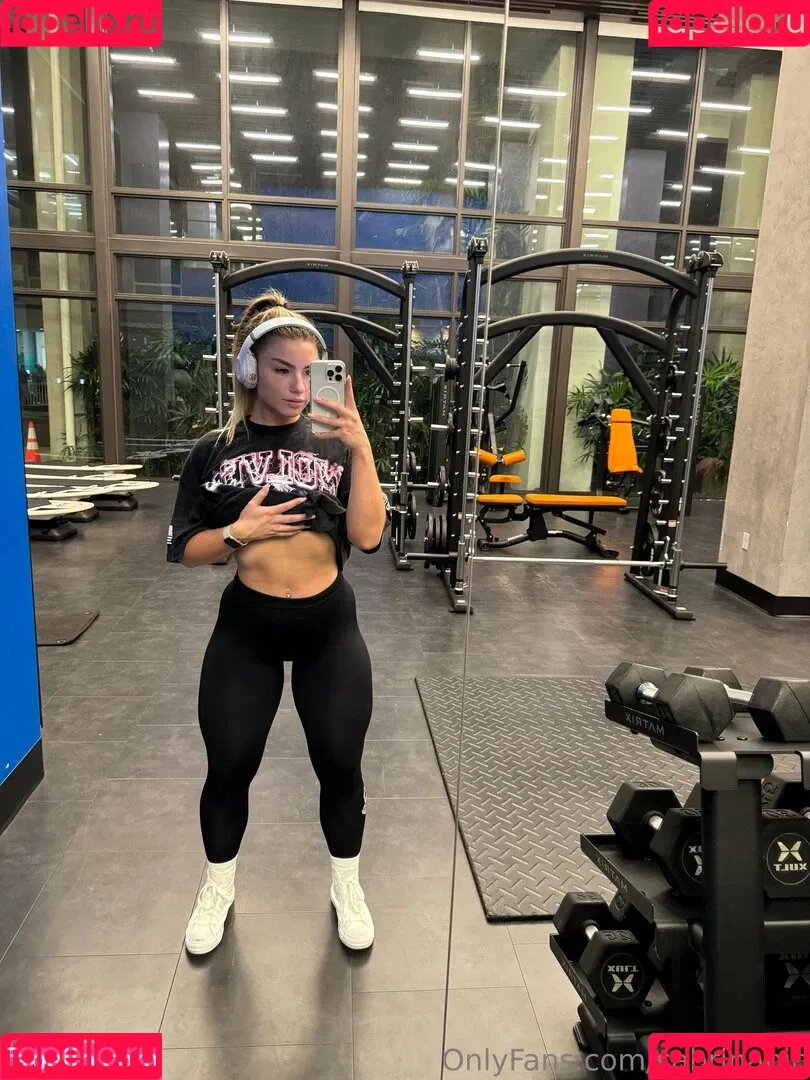 Sabrina Nic Onlyfans Photo Gallery 