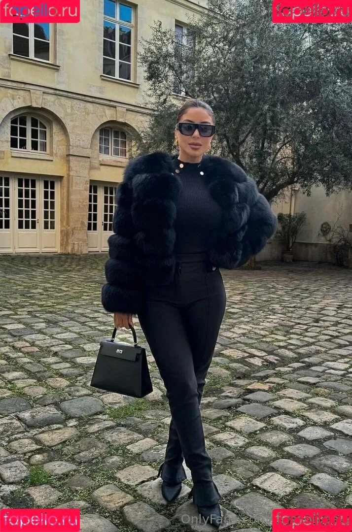 larsapippen Onlyfans Photo Gallery 