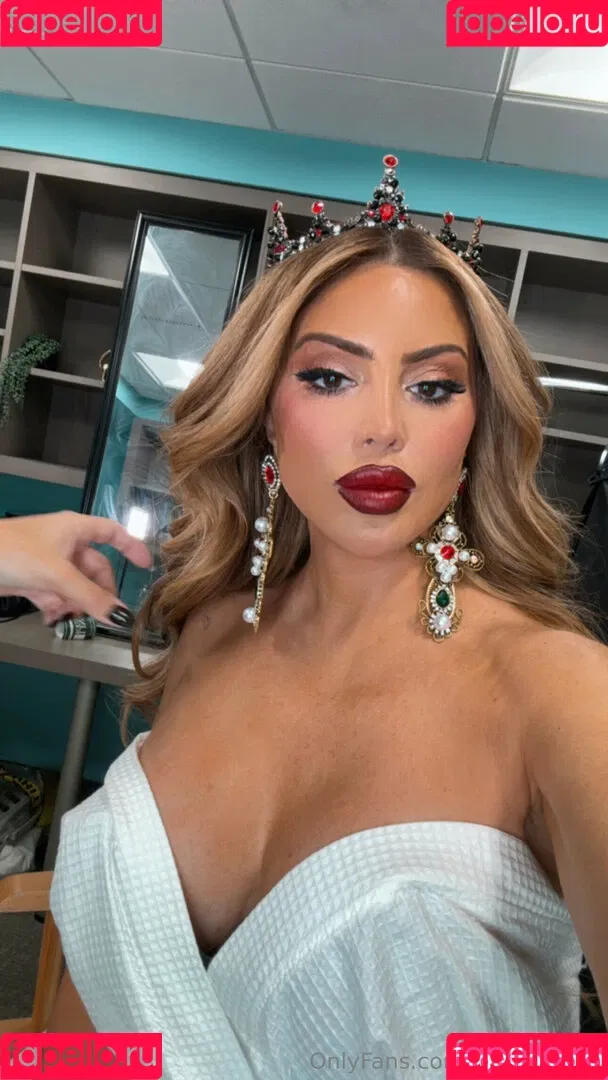 larsapippen Onlyfans Photo Gallery 