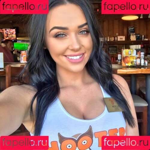 larsapippen Onlyfans Photo Gallery 