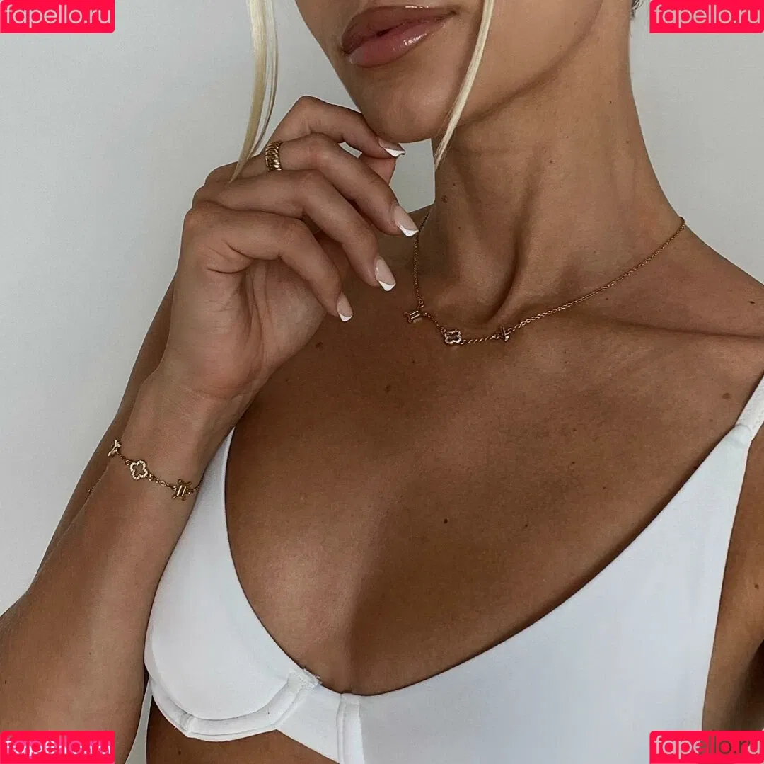 Lauren Worboys Onlyfans Photo Gallery 