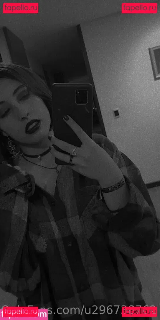 hannahlawless Onlyfans Photo Gallery 