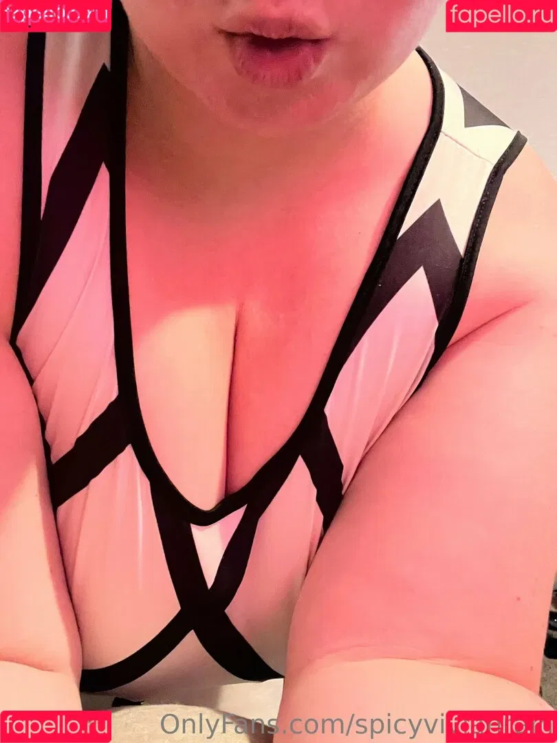 spicyvivianrain Onlyfans Photo Gallery 