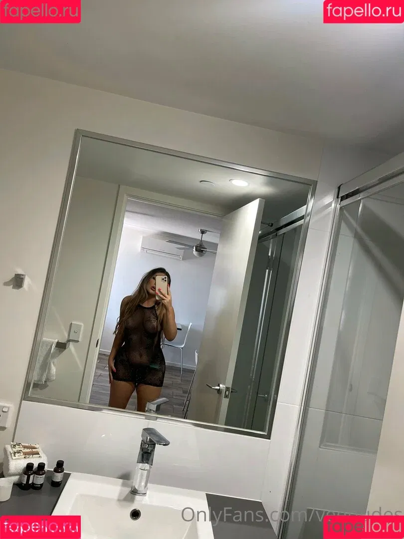 mybabyvee Onlyfans Photo Gallery 