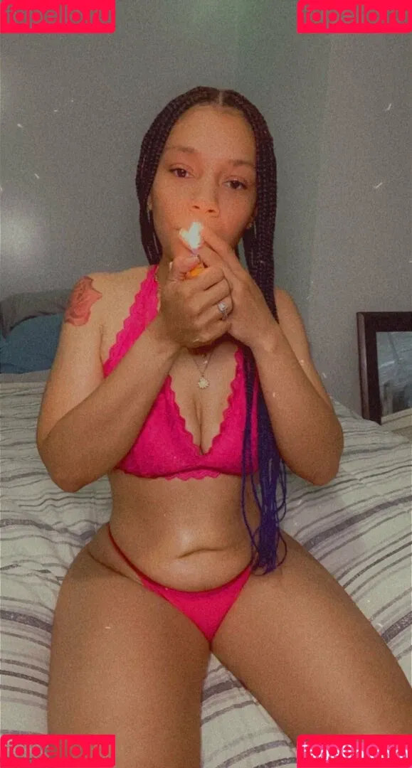 rrosendante Onlyfans Photo Gallery 