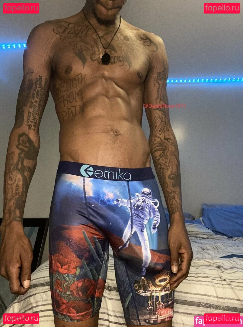 rrosendante Onlyfans Photo Gallery 