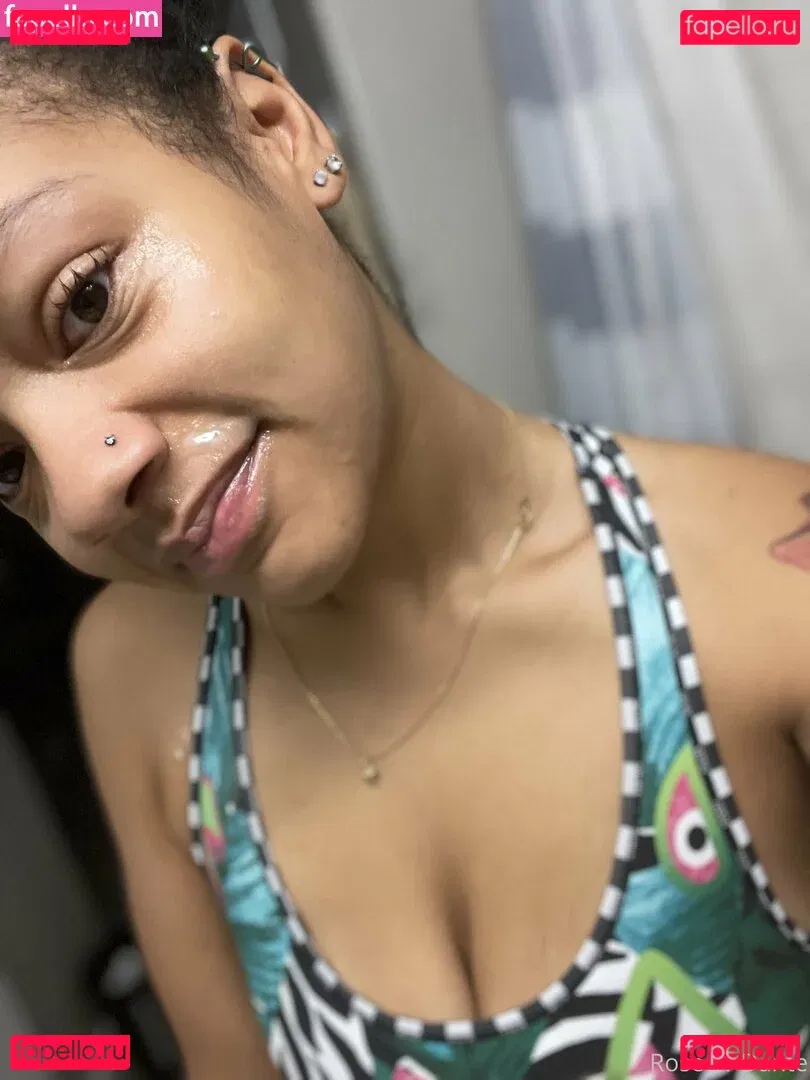 rrosendante Onlyfans Photo Gallery 