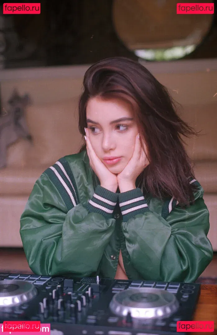 Ella Orten Onlyfans Photo Gallery 