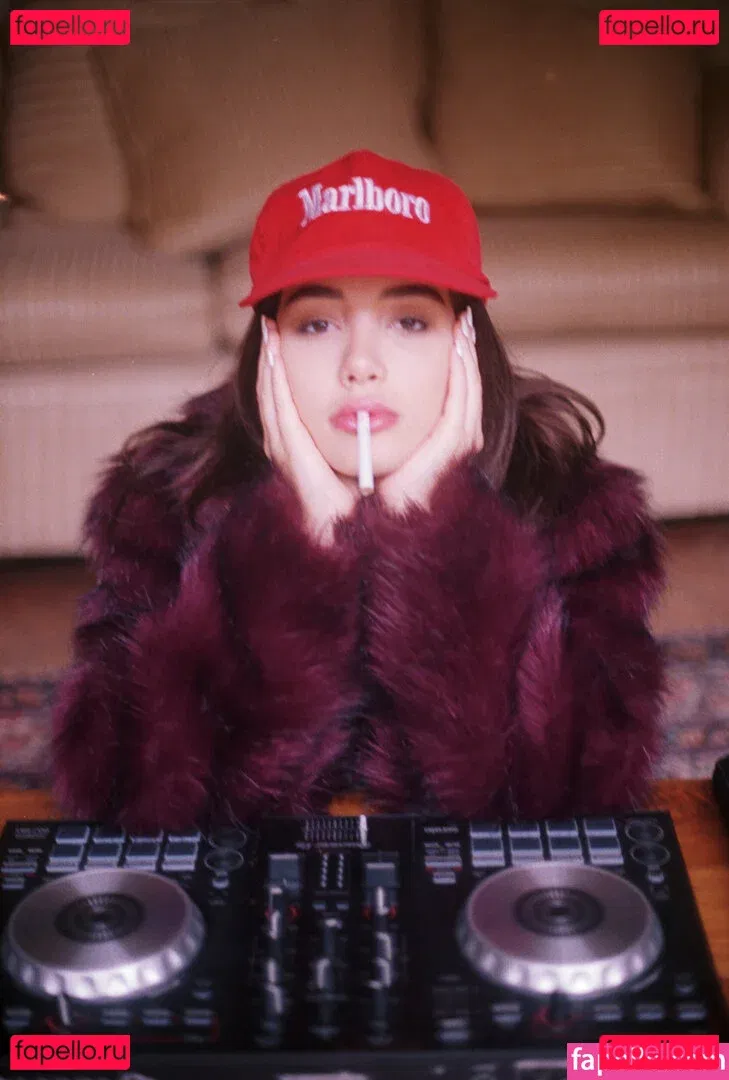 Ella Orten Onlyfans Photo Gallery 