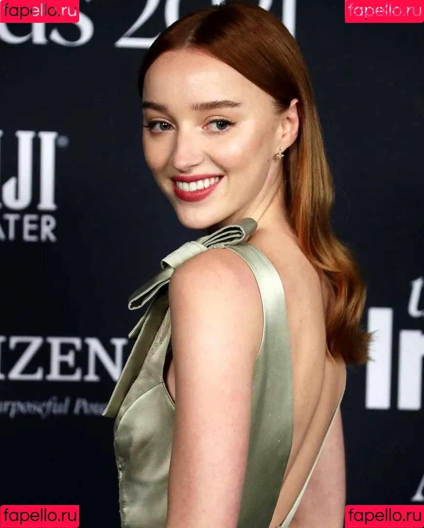 Phoebe Dynevor Onlyfans Photo Gallery 