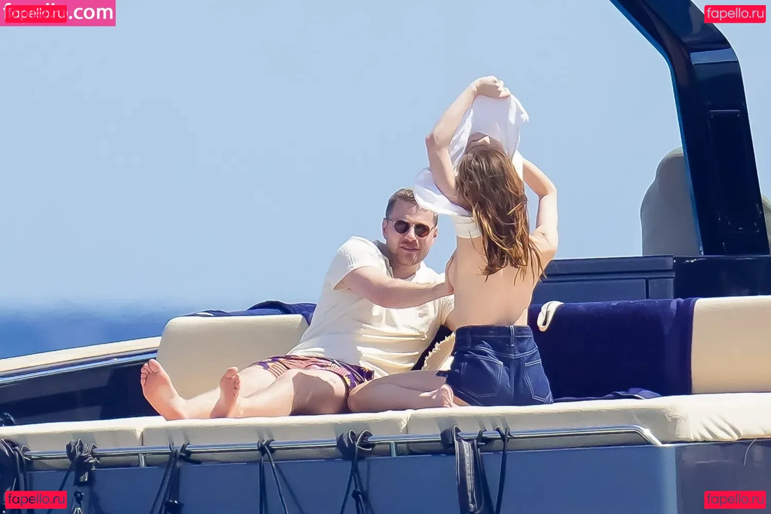 Phoebe Dynevor Onlyfans Photo Gallery 