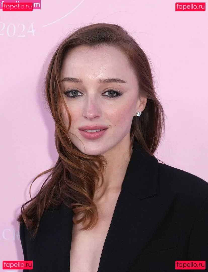 Phoebe Dynevor Onlyfans Photo Gallery 