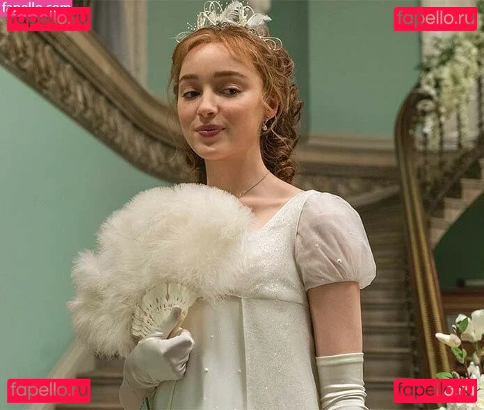 Phoebe Dynevor Onlyfans Photo Gallery 