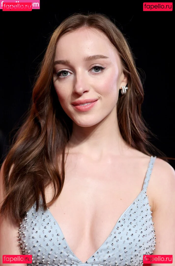 Phoebe Dynevor Onlyfans Photo Gallery 