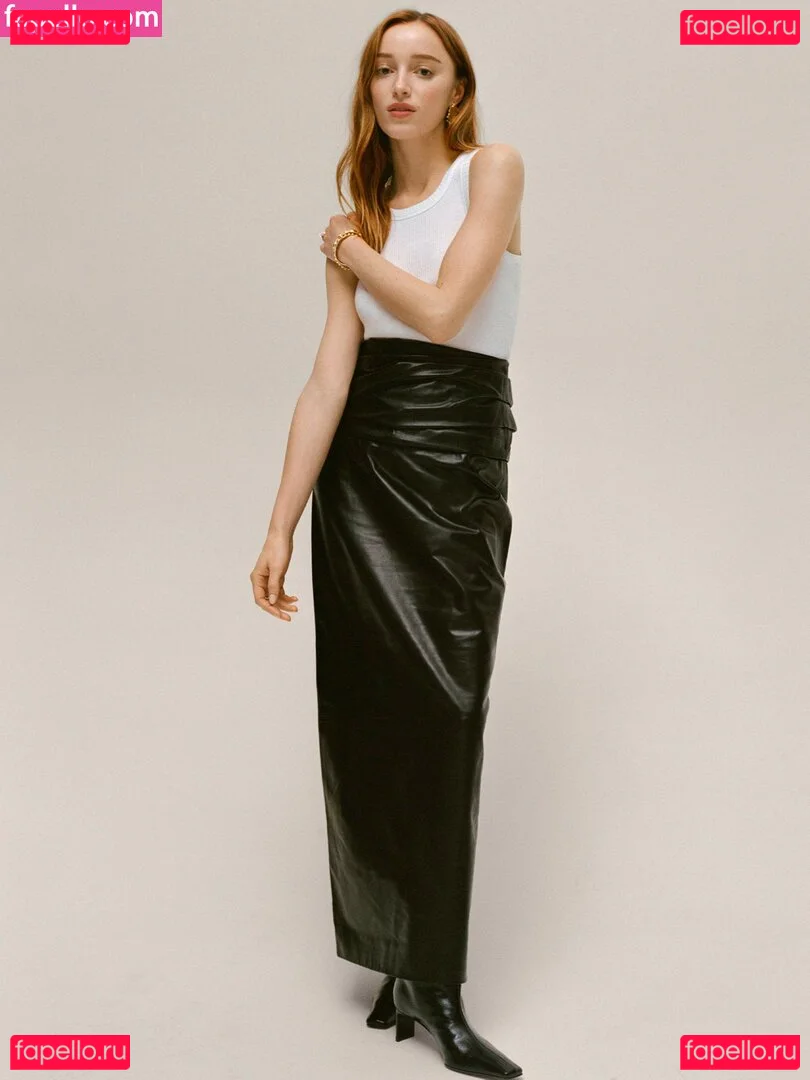 Phoebe Dynevor Onlyfans Photo Gallery 