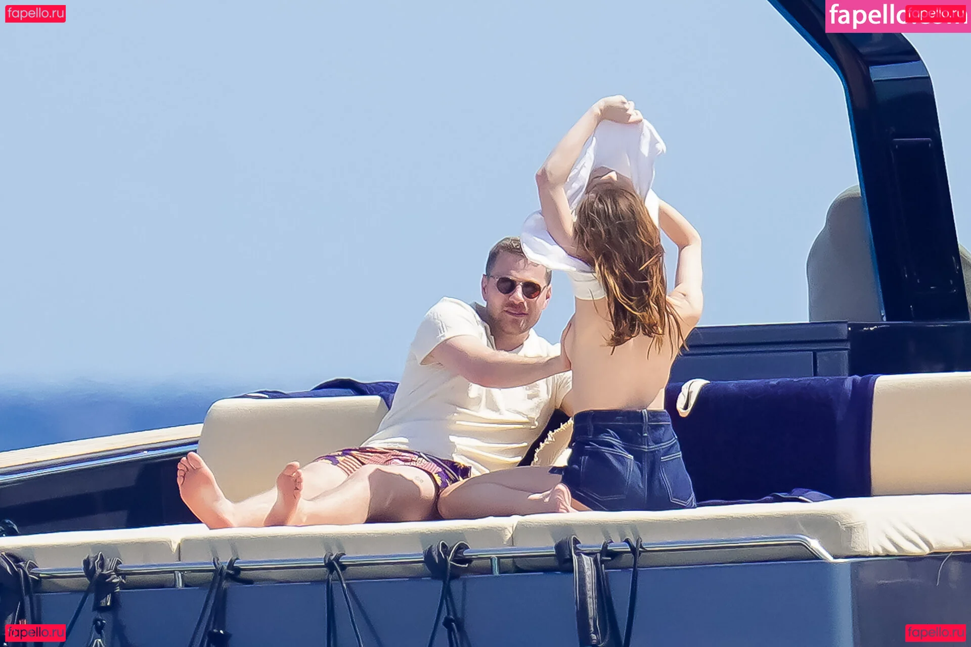 Phoebe Dynevor Onlyfans Photo Gallery 