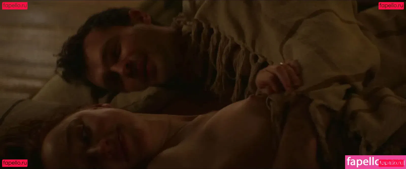 Phoebe Dynevor Onlyfans Photo Gallery 