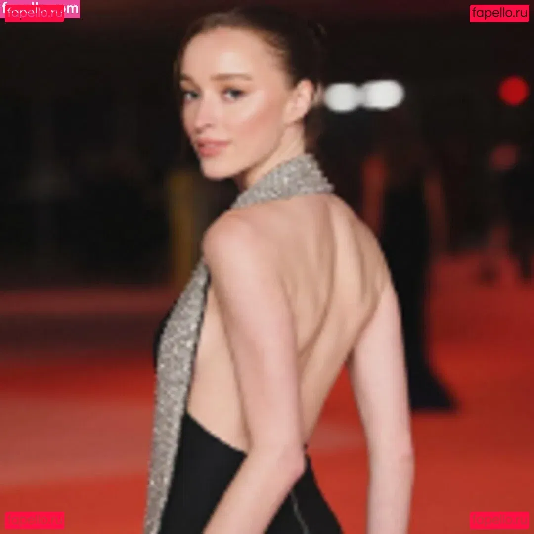 Phoebe Dynevor Onlyfans Photo Gallery 