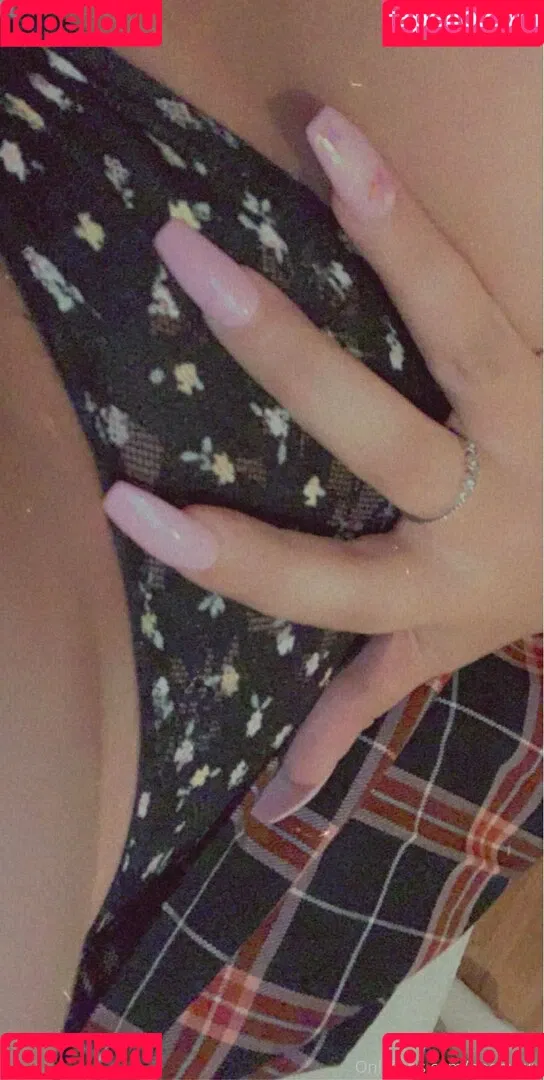 booouwu Onlyfans Photo Gallery 