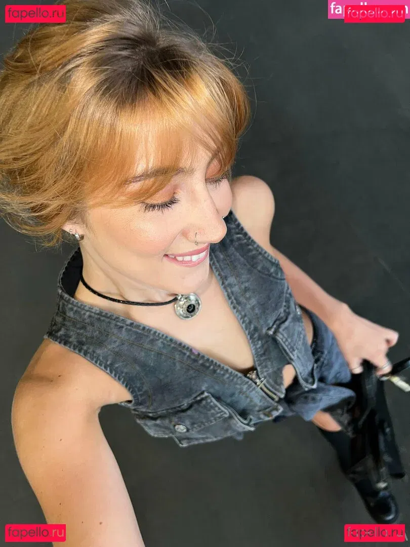 bigmouthbella Onlyfans Photo Gallery 