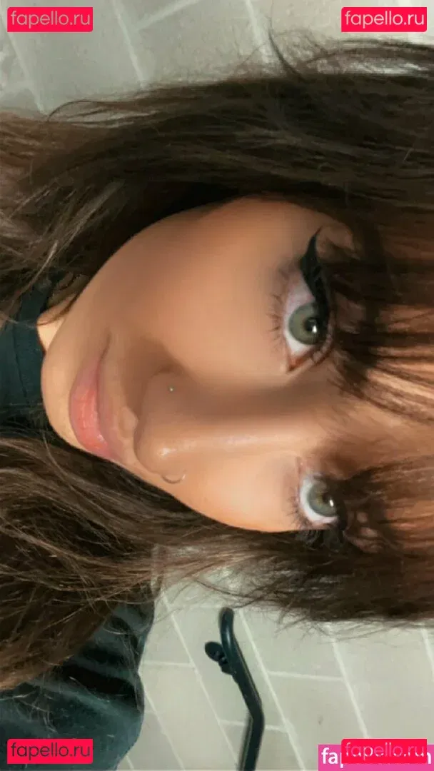 bigmouthbella Onlyfans Photo Gallery 