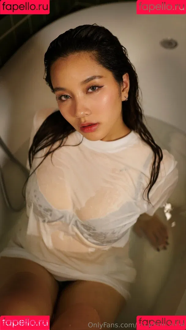 irisadamsone Onlyfans Photo Gallery 