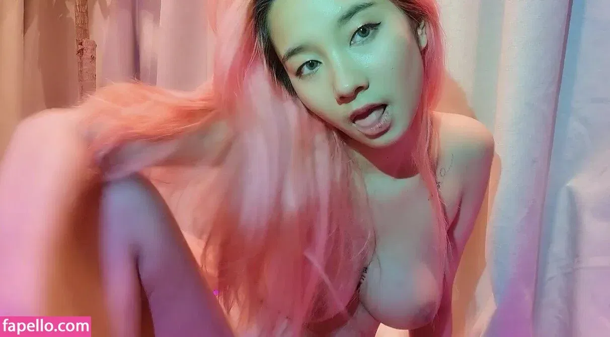 irisadamsone Onlyfans Photo Gallery 