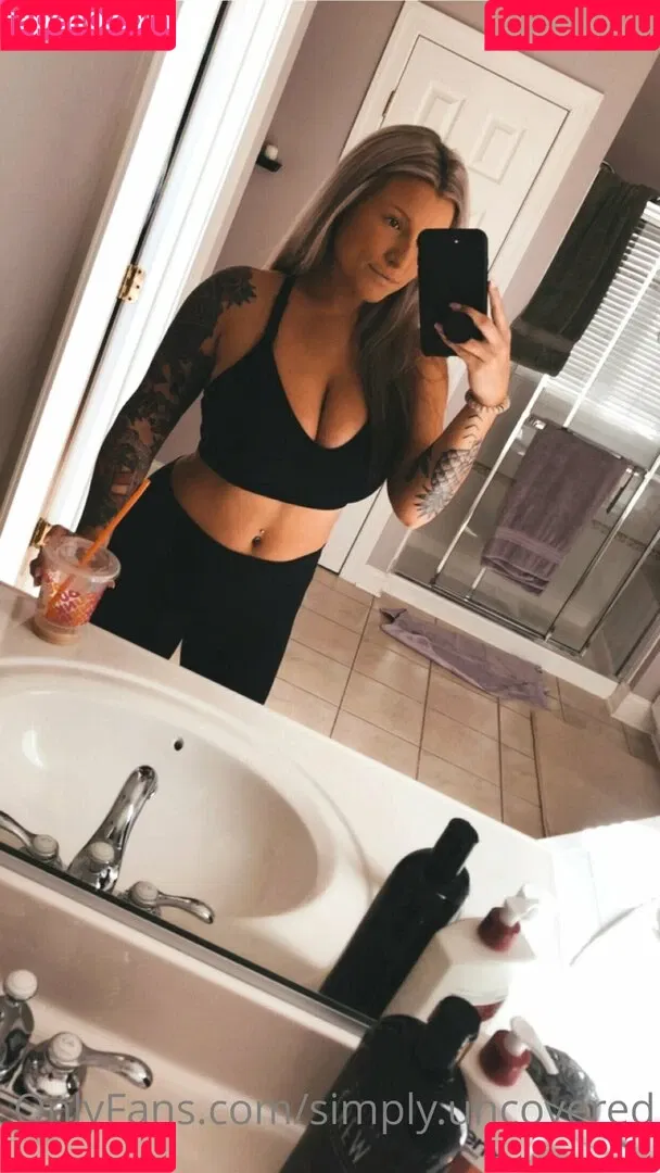 SimplyUncovered Onlyfans Photo Gallery 