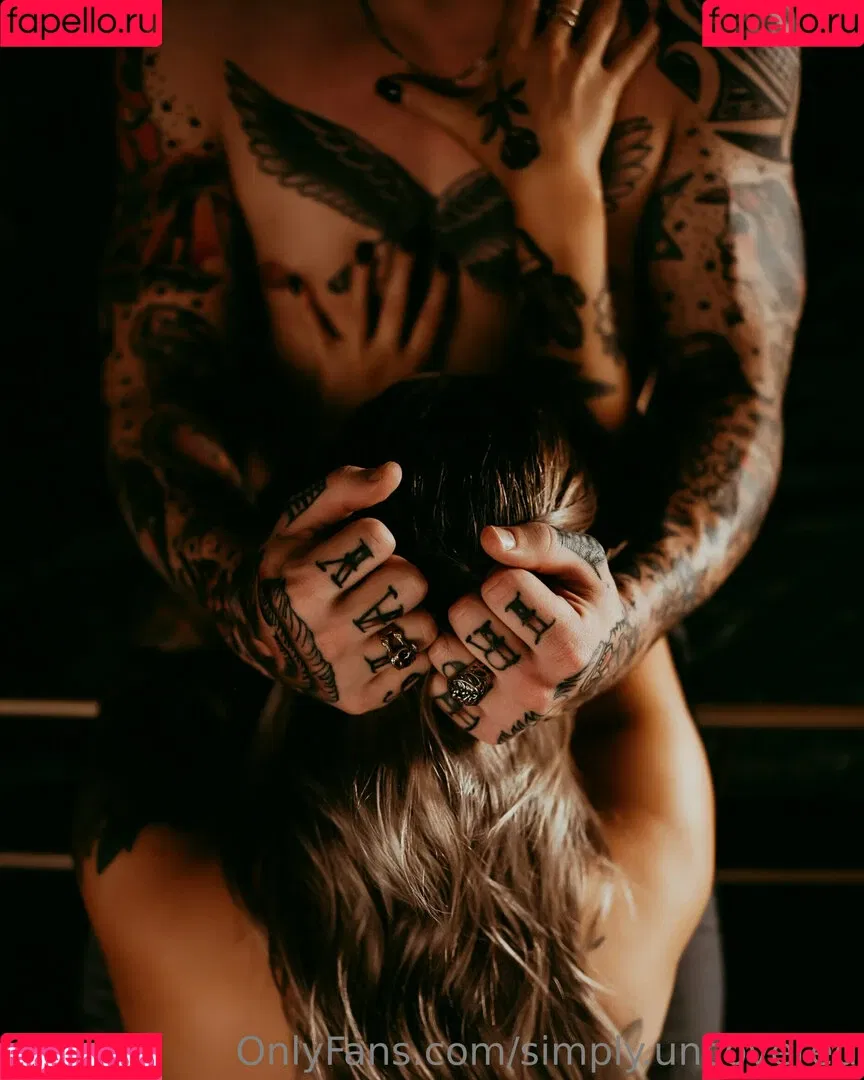 SimplyUncovered Onlyfans Photo Gallery 
