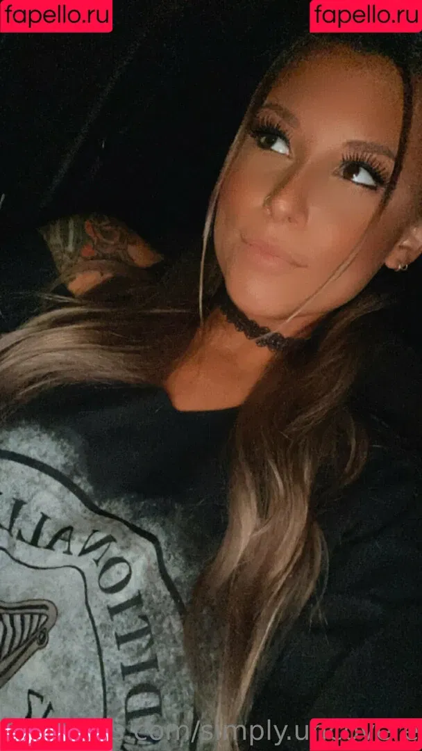 SimplyUncovered Onlyfans Photo Gallery 