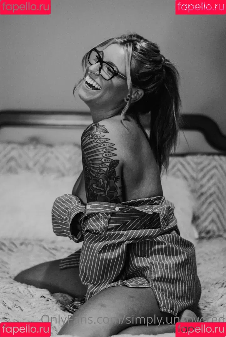 SimplyUncovered Onlyfans Photo Gallery 