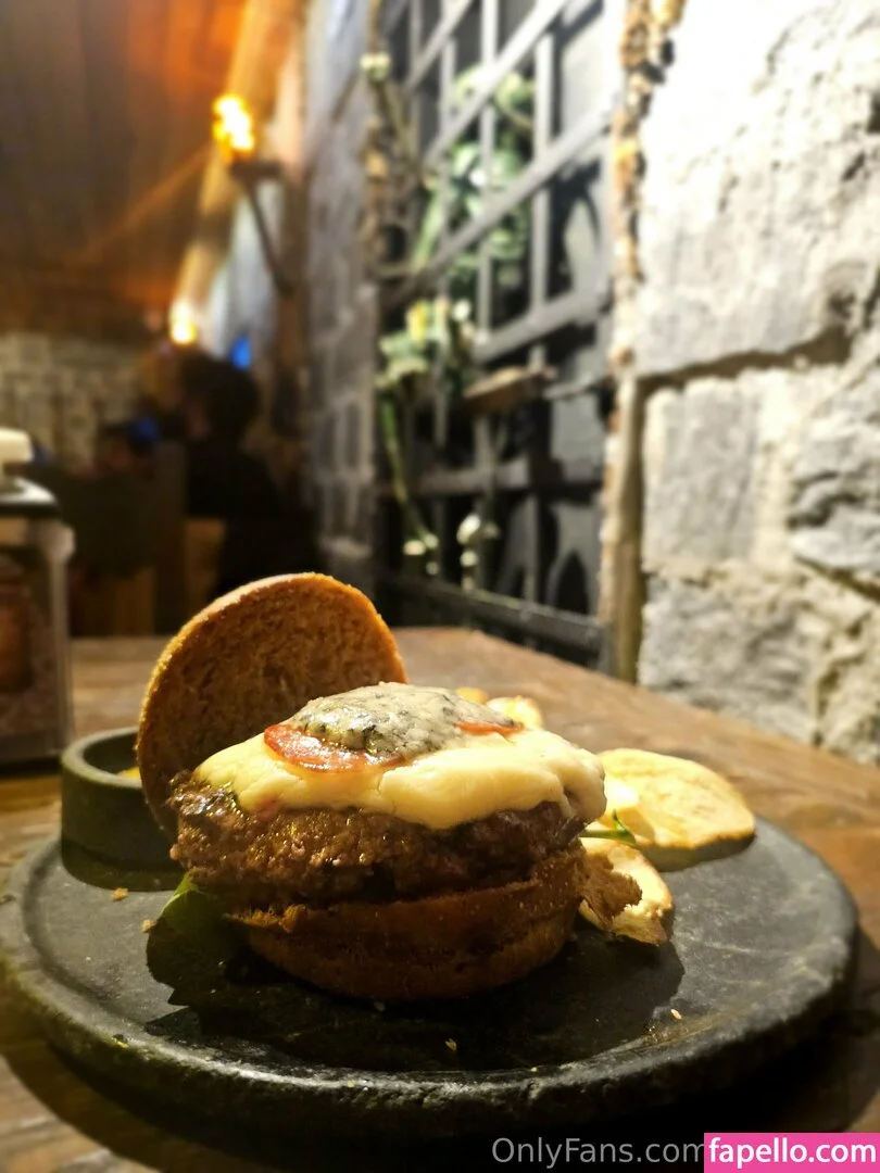 alinaxmei Onlyfans Photo Gallery 