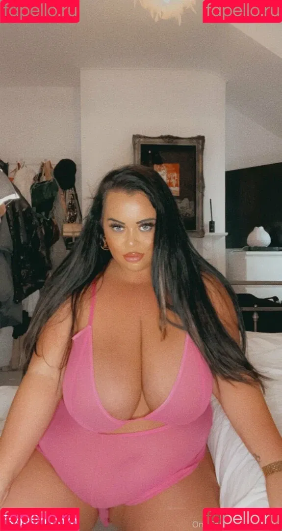 khloe38kk Onlyfans Photo Gallery 