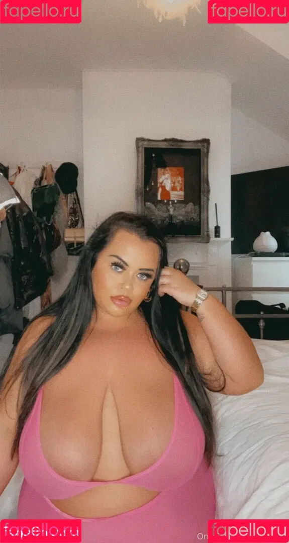 khloe38kk Onlyfans Photo Gallery 