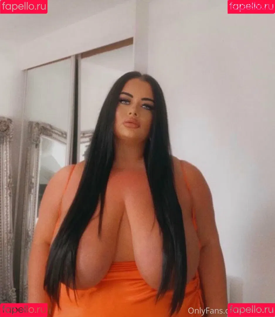 khloe38kk Onlyfans Photo Gallery 