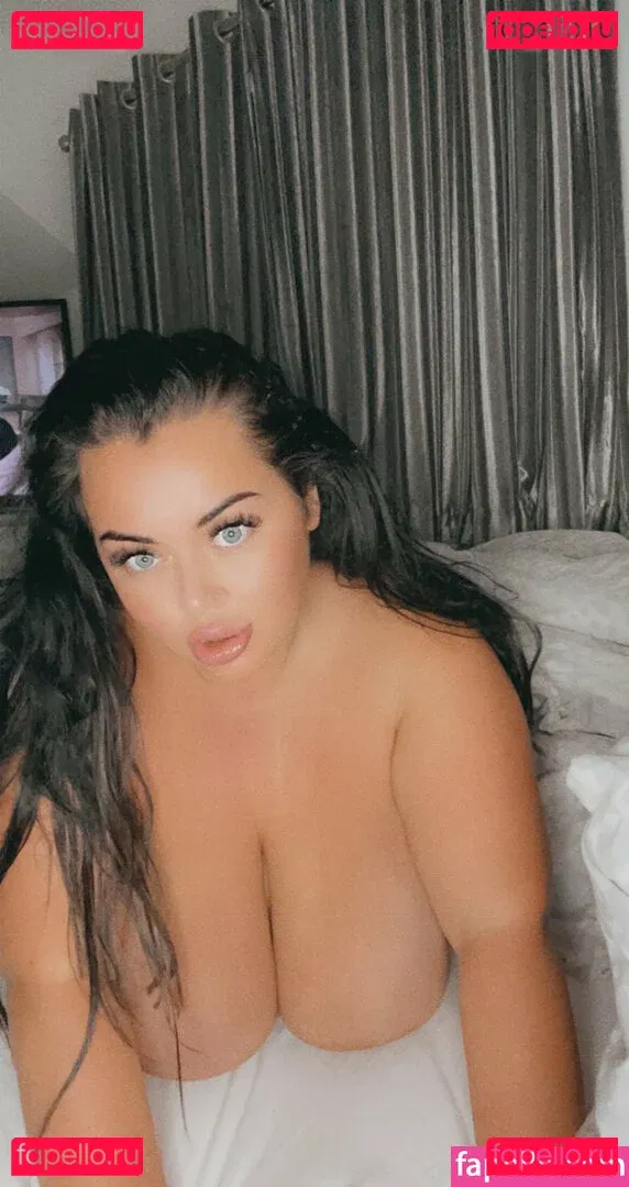 khloe38kk Onlyfans Photo Gallery 