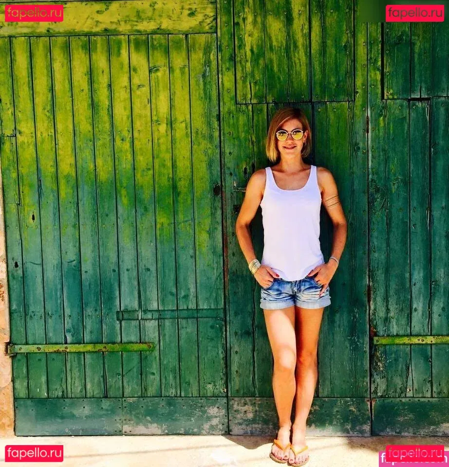 Wolke Hegenbarth Onlyfans Photo Gallery 