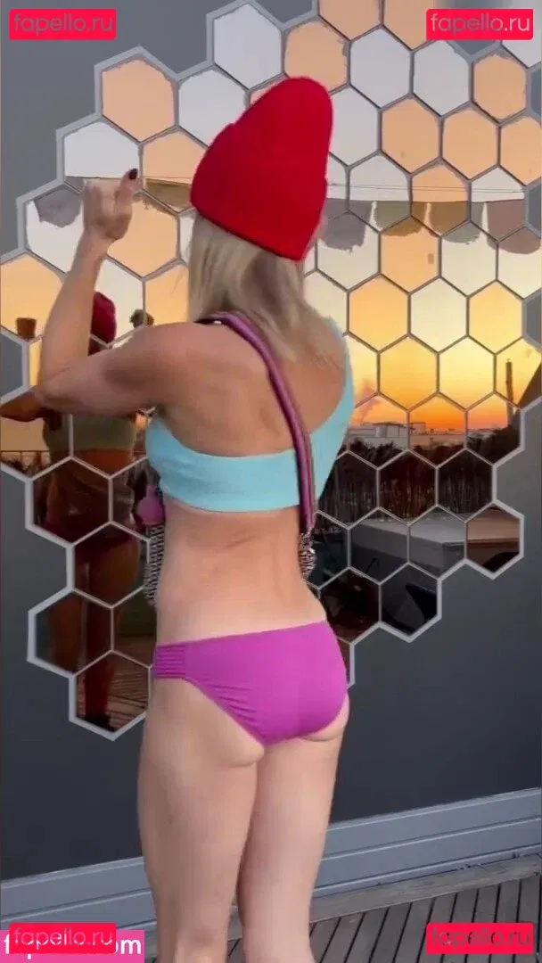 Wolke Hegenbarth Onlyfans Photo Gallery 