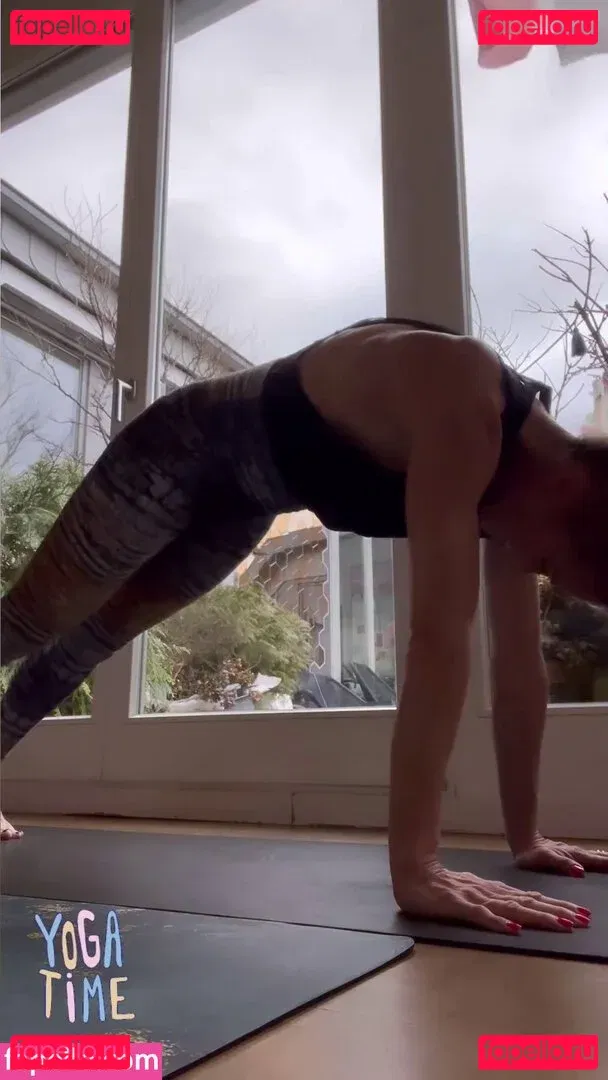 Wolke Hegenbarth Onlyfans Photo Gallery 