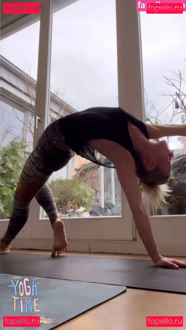 Wolke Hegenbarth Onlyfans Photo Gallery 