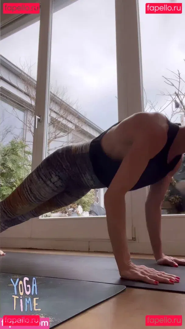 Wolke Hegenbarth Onlyfans Photo Gallery 