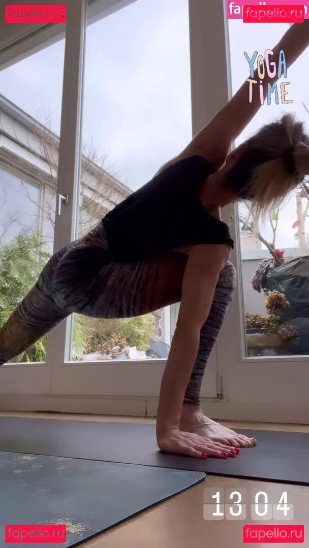 Wolke Hegenbarth Onlyfans Photo Gallery 