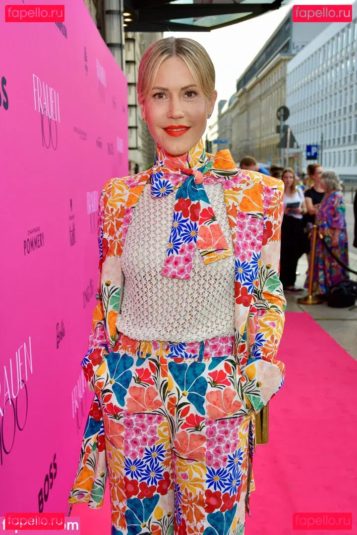 Wolke Hegenbarth Onlyfans Photo Gallery 