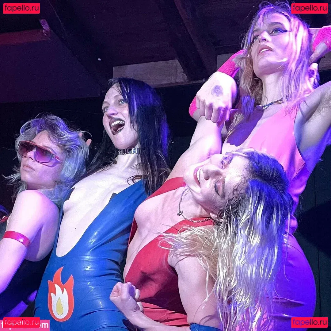 Cumgirl8 Onlyfans Photo Gallery 