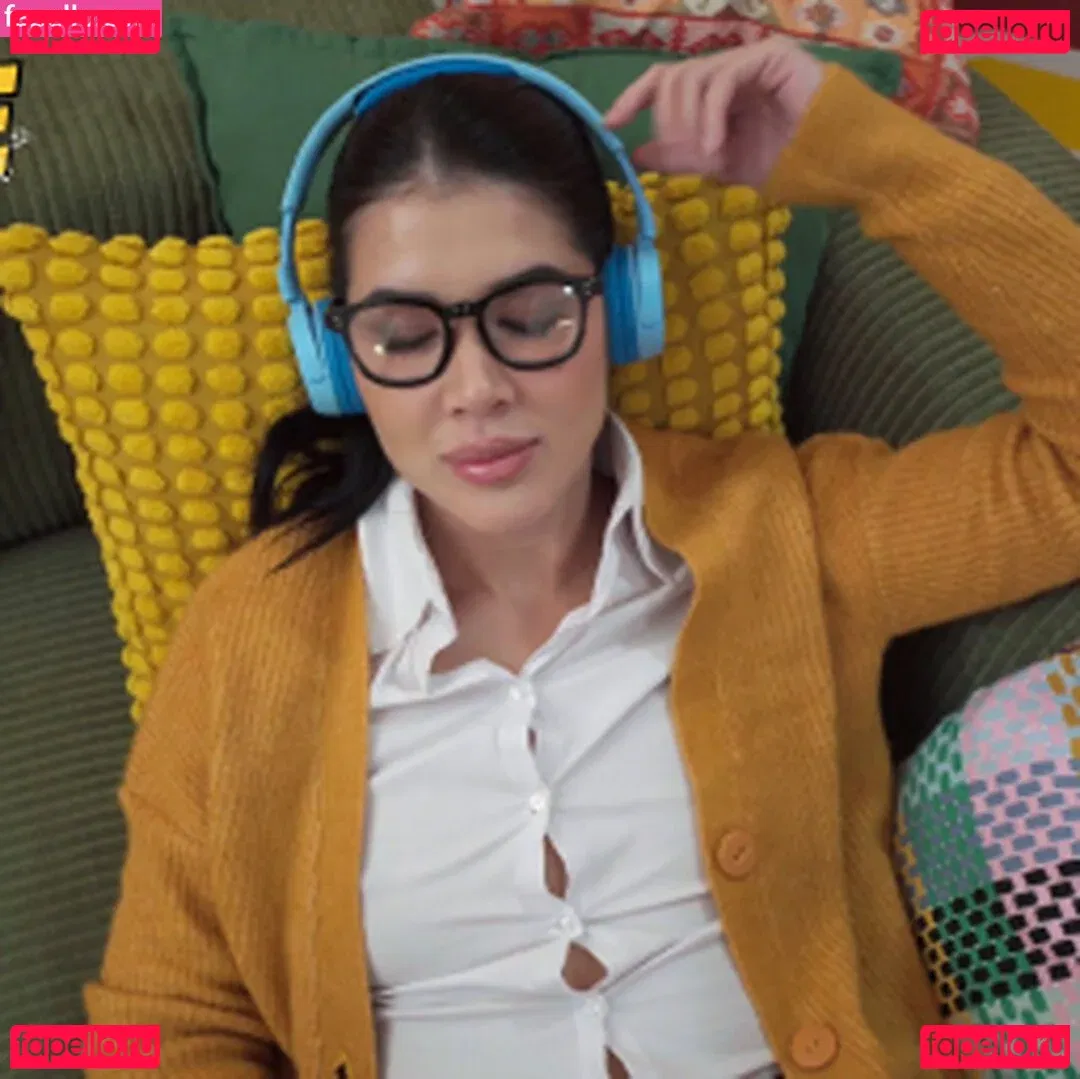 Lady-dee Onlyfans Photo Gallery 